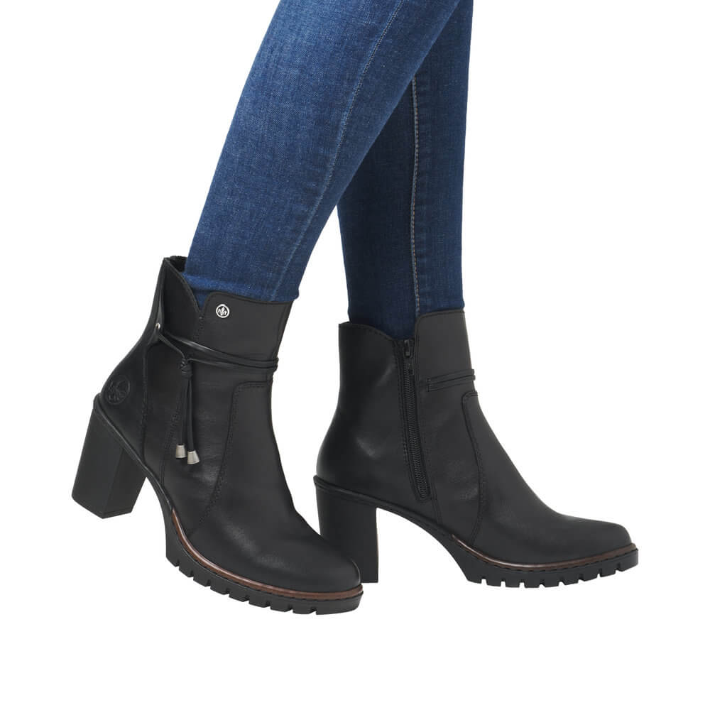 RIEKER Y2567-00 black, dámské polokozačky